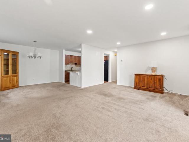 1607 Raintree Lane # 1607