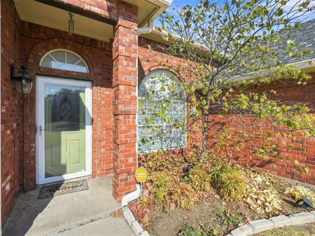 1607 SW Edward Circle