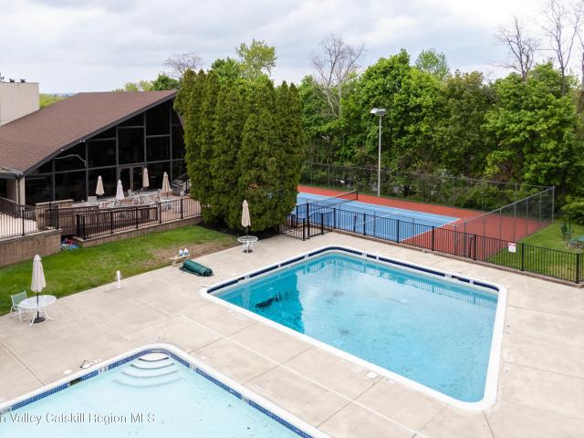 1608 Mulberry Court