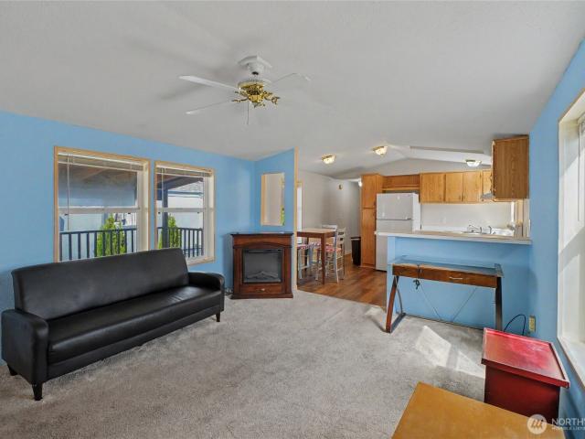 1608 N Western Ave # 25