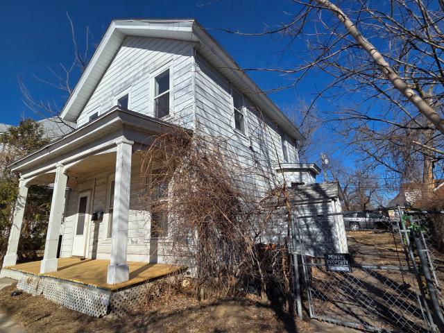 1608 E 12th Street
