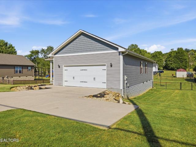 1608 Tazewell Pike