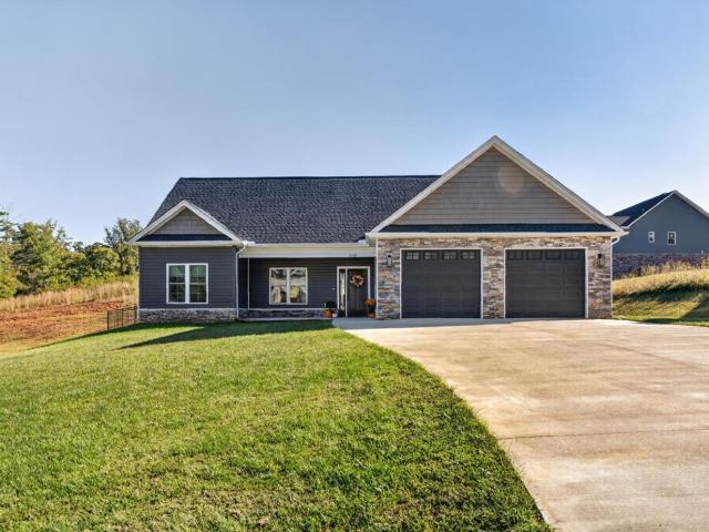 1608 Willow Oak Drive