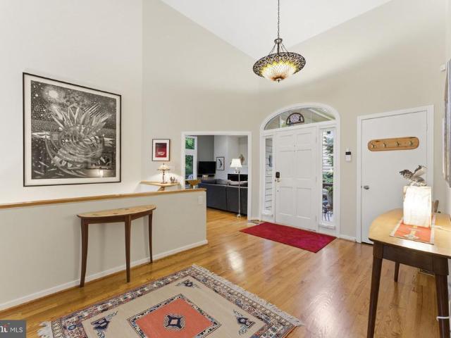 1608 Woodstock Lane