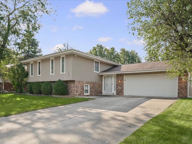 1609 Erin Drive