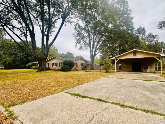 1609 S Mississippi St