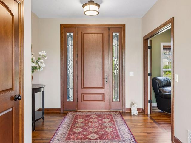 1609 th Avenue N