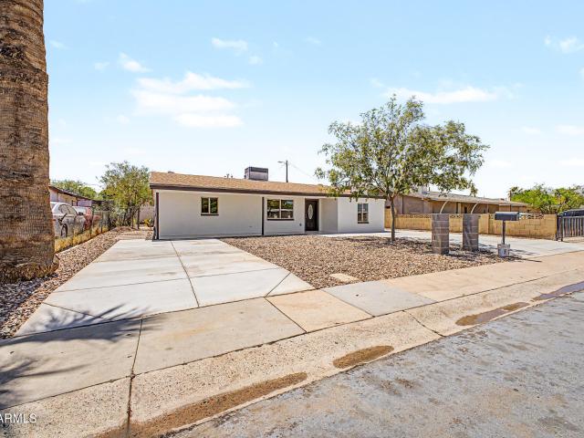 1609 w chipman road