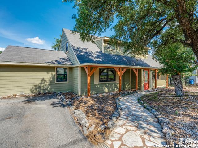 1609 Winding Creek