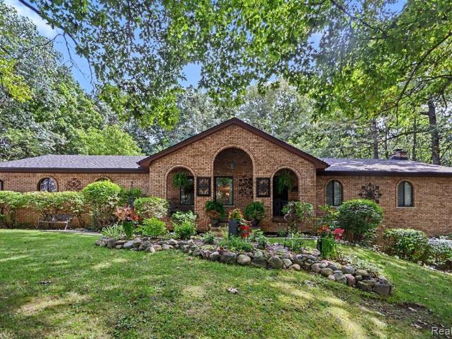 1600 Moffat Road