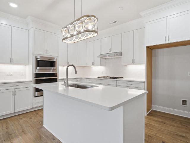 1600 Gathering Park Circle 203
