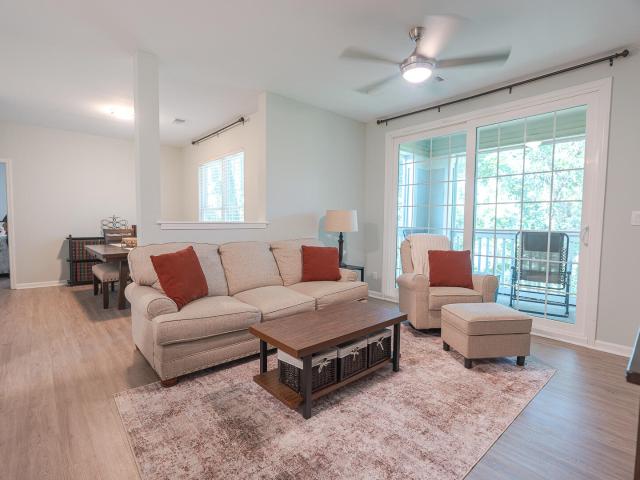 1600 Long Grove Drive 622