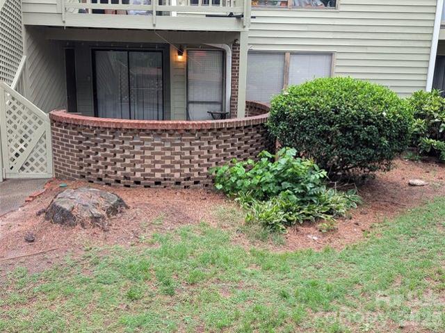 1600 Sharon Rd W, Charlotte, NC 28210