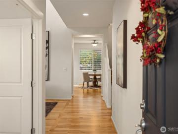 1600 th Street E