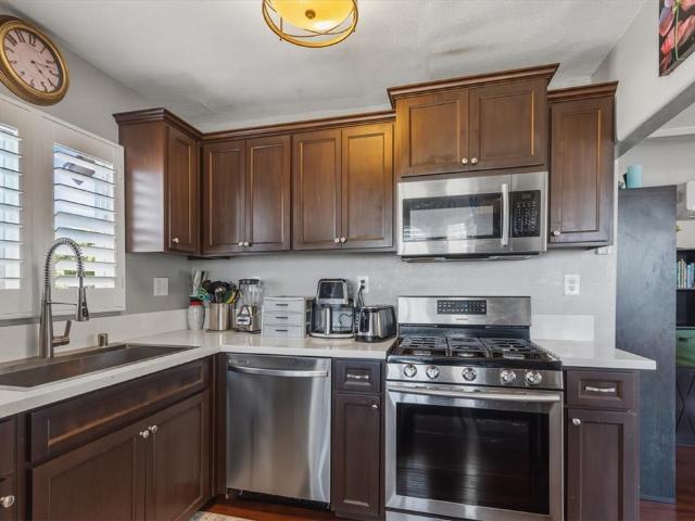 1600 W 80th Street