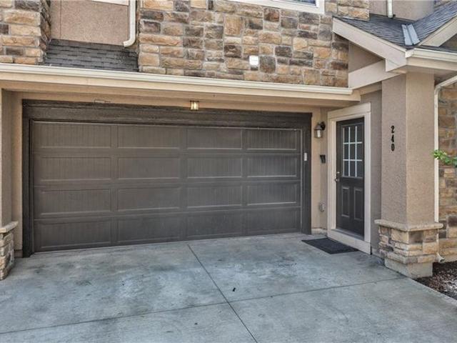 16019 Fontana St Apt 240, Overland Park, KS 66085