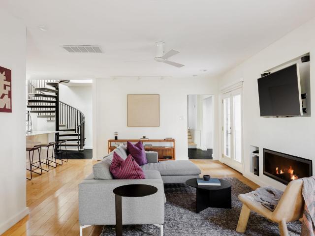 1601 Alameda Dr