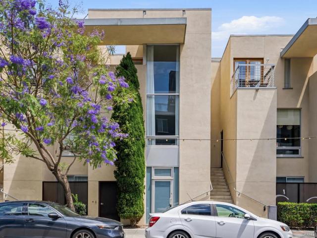 1601 Kettner Blvd 18