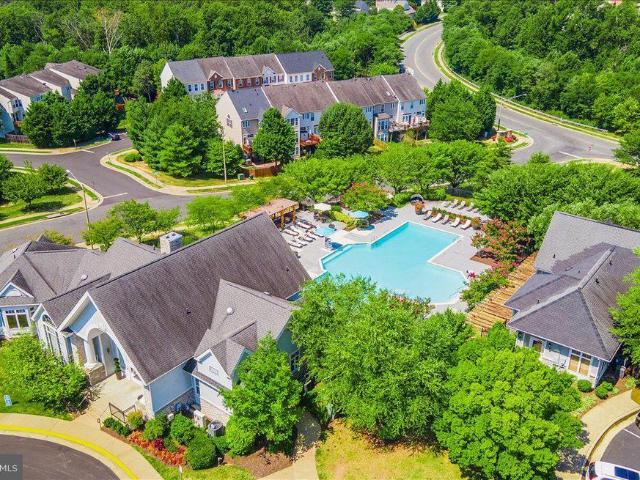 1601 Ladue Court # 203