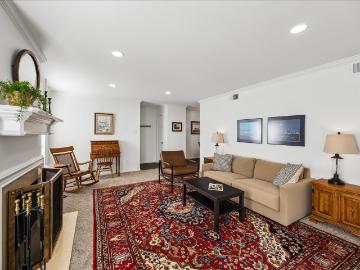 1601 S Shepherd Dr, Unit 216, Houston, TX 77019 | MLS #27290
