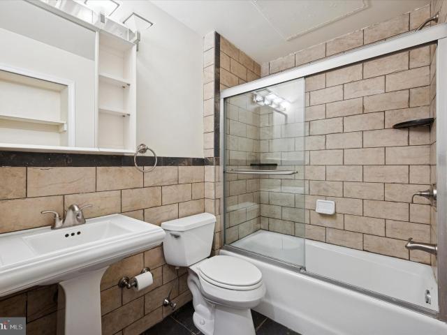 1601 Spring Garden St, Unit 205, Philadelphia, PA 19130 | MLS #PAPH2568
