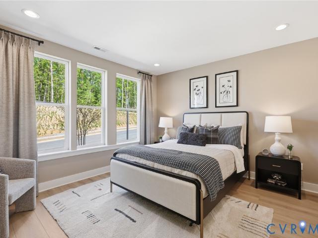 16033 Aspect Way