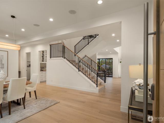 16039 NE 3rd Street