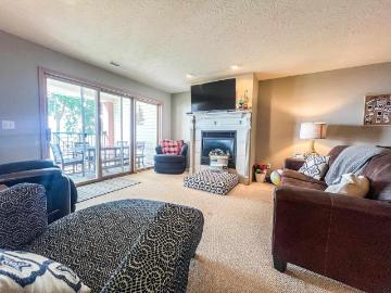 1603 Chalstroms Beach Rd UNIT 202, Okoboji, IA