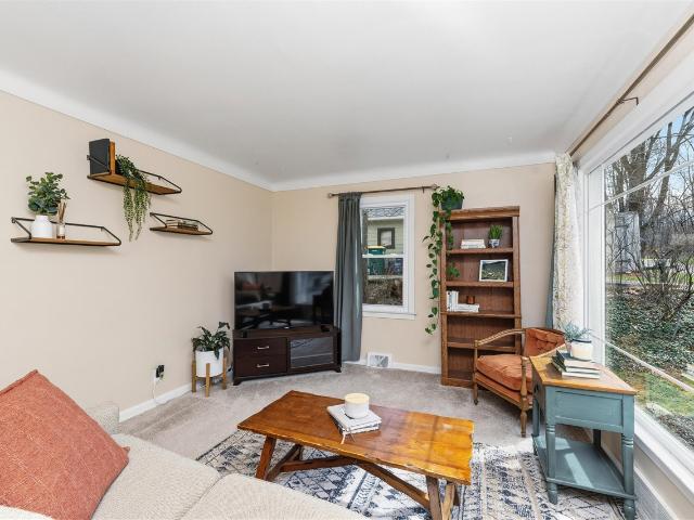 1603 Friendly Avenue