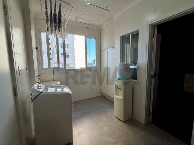 160 Área Útil Apartamento Alugar, 3 Dormitórios localizado em Jardim Las Palmas, Guarujá, São Paulo, 11420000 | Brasil