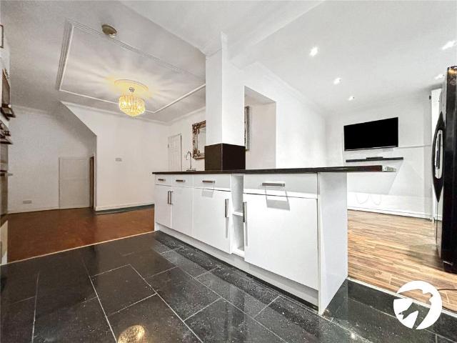 160 Arnside Road, London, DA7 5DT, United Kingdom | 4 bed duplex for rent #137998908 | Rentberry