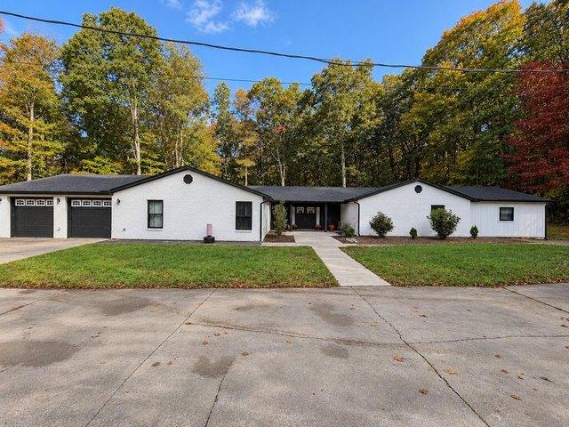 160 Blackhawk Ln, Cool Ridge, WV 25825