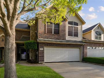 160 Greathouse Village