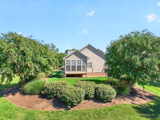 160 deerwood rd