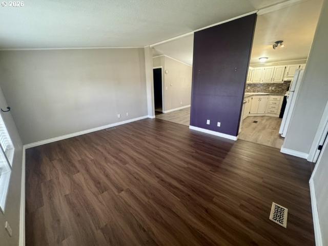 160 Elizabeth DR