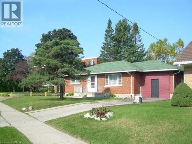 160 Erb Street E, Waterloo, ON, N2J 1M4 house for sale | Listing ID 40773 | Royal LePage