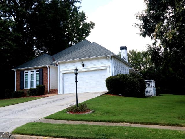 160 Fenwyck Commons