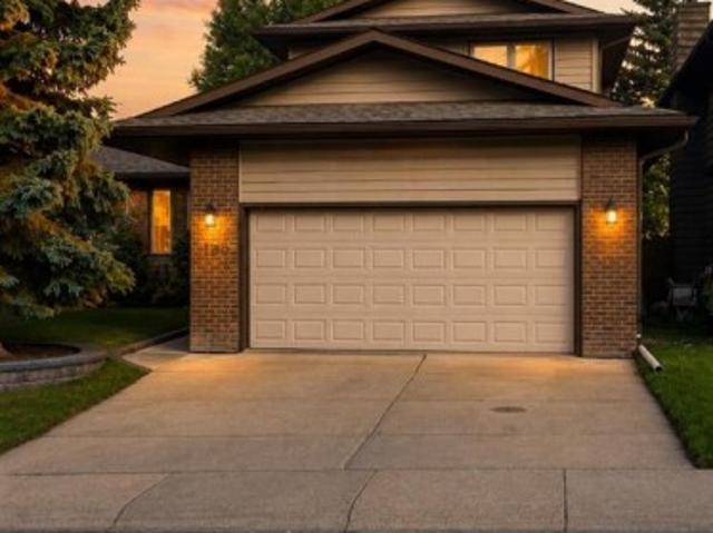 160 Hawkwood Way Nw, Calgary, AB, T3G 1X4 house for sale | Listing ID A2330 | Royal LePage
