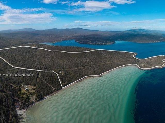 160 hectares. Two titles. Almost 3km of coastal boundary