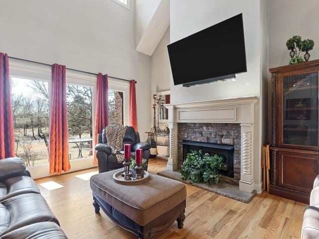 160 Hitching Post Circle