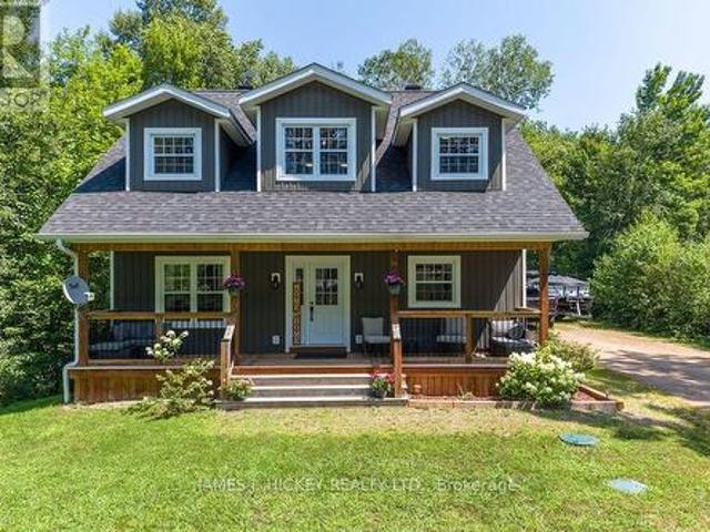 160 Hunts Road, Laurentian Hills, ON, K0J 1J0 house for sale | Listing ID X13637 | Royal LePage