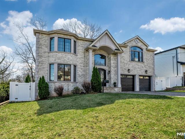 160 Lawrence Drive