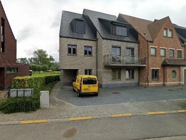 160 m2 apartment for rent in Londerzeel