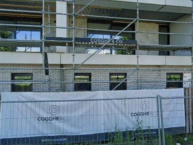 160 m2 apartment for rent in Schoten