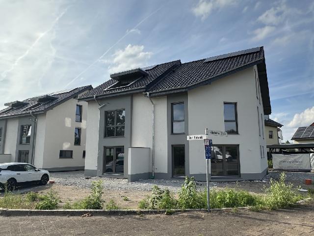 VERKAUFT 160 m² große Doppelhaushälfte, Zum Kurwald 2 in Bad Lippspringe / Schlangen