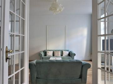 160 m² Spacious 4 room apartment, 3 separate bedrooms and 1 living room, 2 bathrooms, 2 toilets, Vienna Amsterdam Apartments for Rent