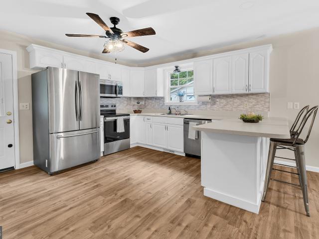 160 Sloan Road NW