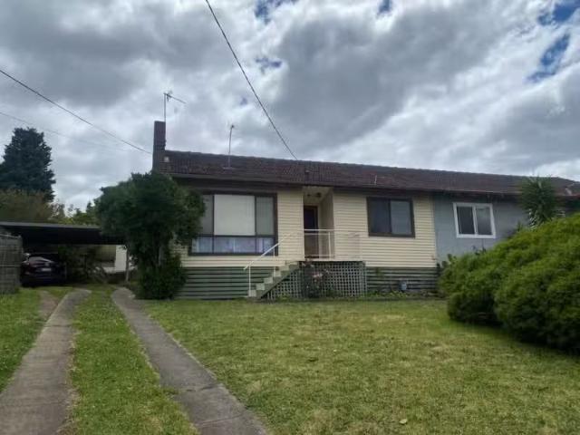 1/60 Summerhill Road, Reservoir VIC 3073 House For Lease