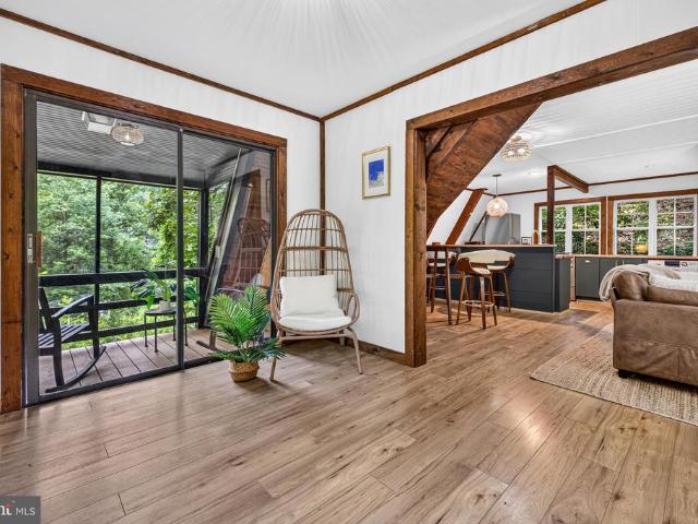 160 Piney Knoll Place