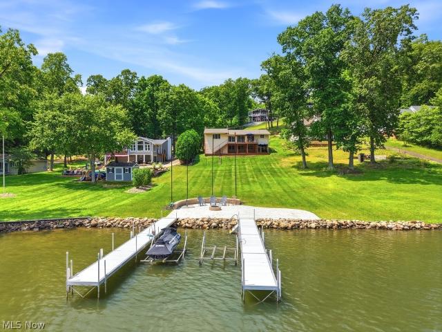160 W Mohawk Drive